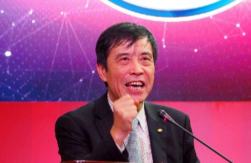 免费视频成人