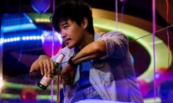 蜜桃成人