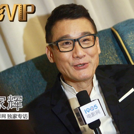 撩起老师的蕾丝丝袜挺进去